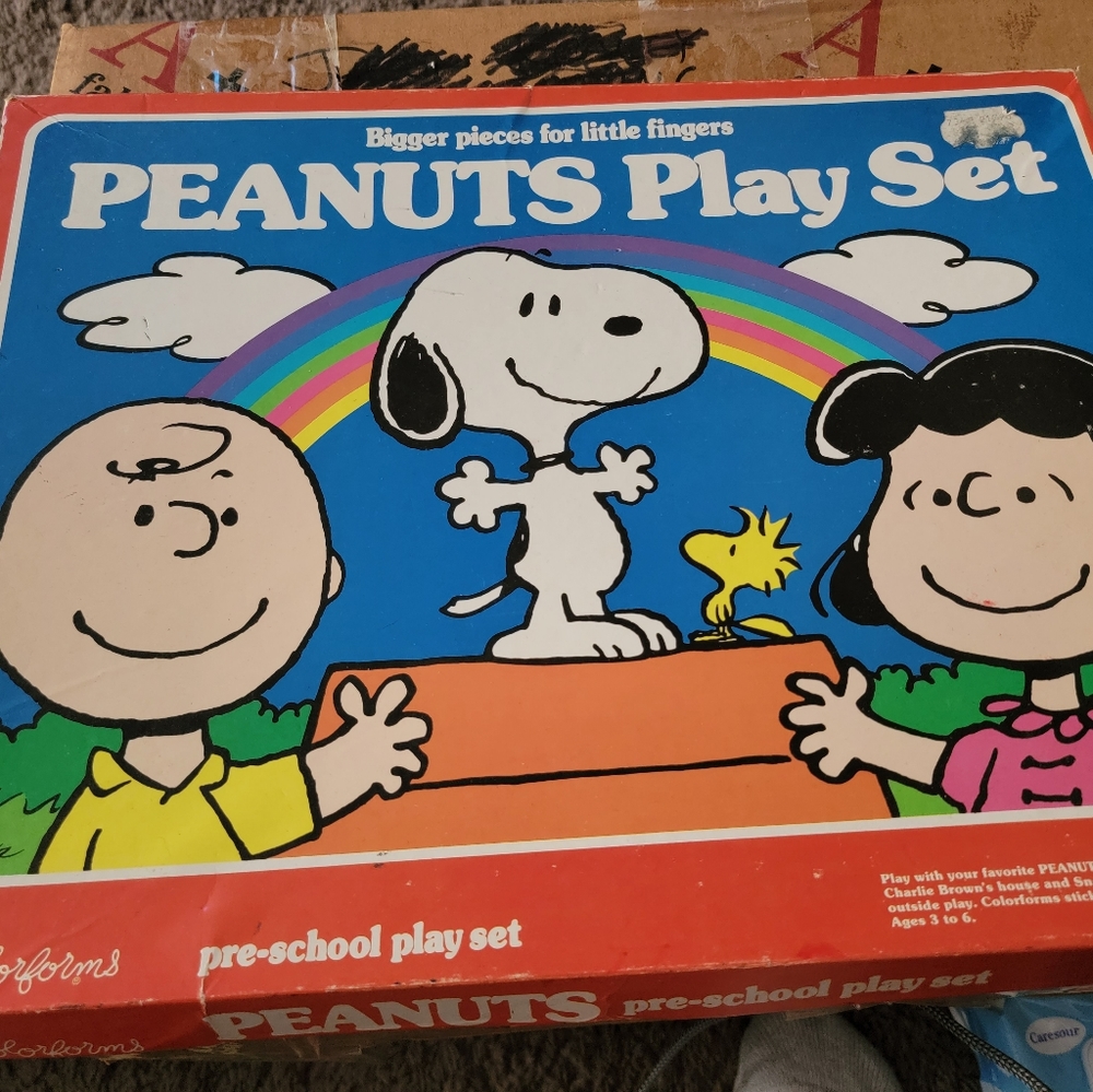 Peanuts Colorform Playset